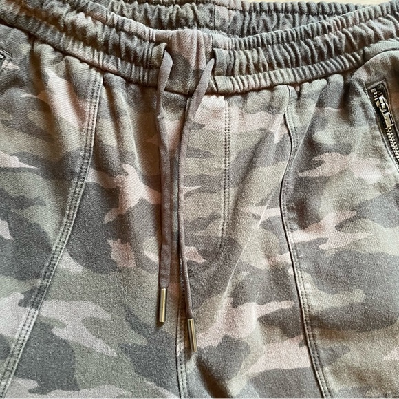 Athleta Camo Farallon Joggers / Sweatpants - Grey Size 8 - Picture 15 of 15